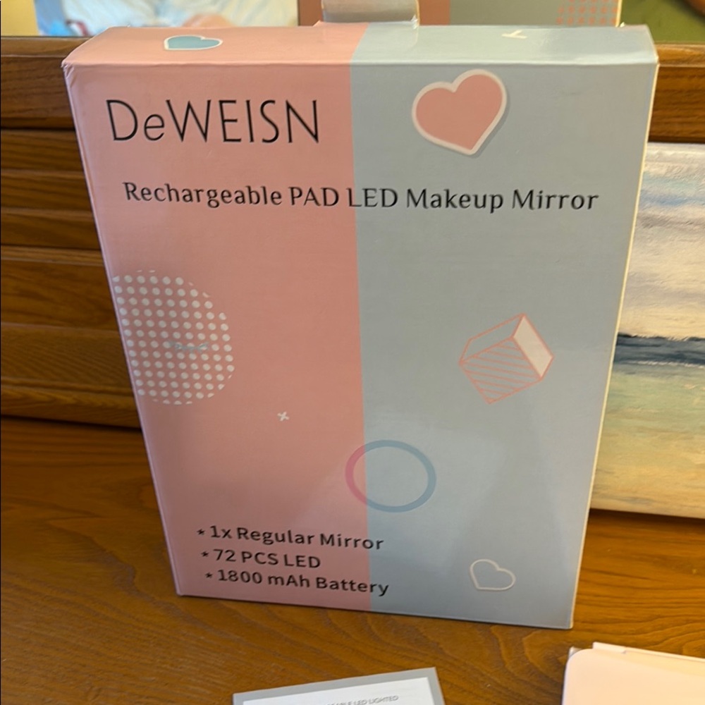 NEW LED Makeup Mirror with Touch Control - Picture 5 of 6